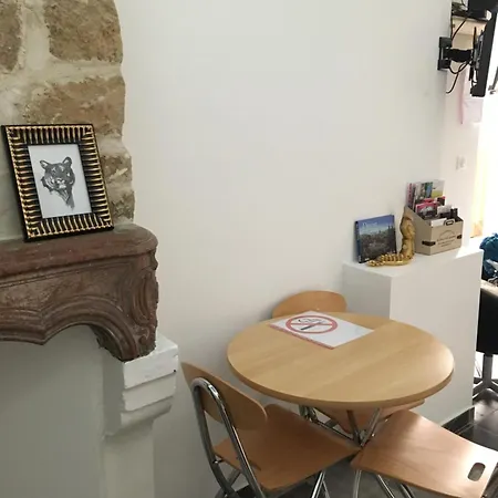 Secret , Cathédrale Saint Benigne Au Calme *