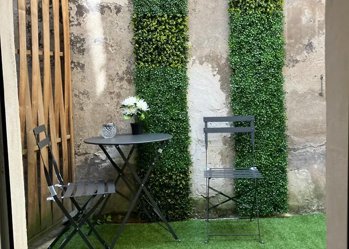 Apartment Secret , Cathedrale Saint Benigne Au Calme *